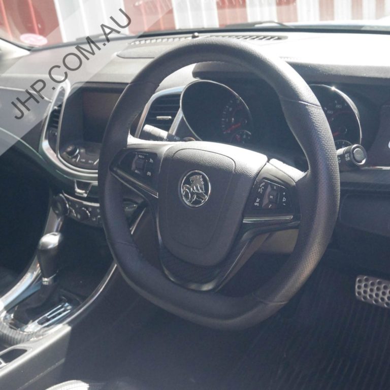 Genuine GM Holden Steering Wheel to suit VF Commodore JHP